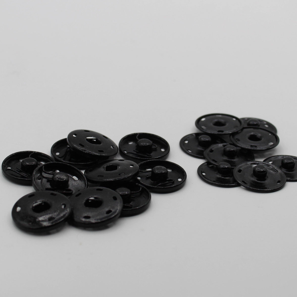 Snap Fasteners Buttons in Metal Silver or Black (Sew on) - ACCESSOIRES LEDUC BV