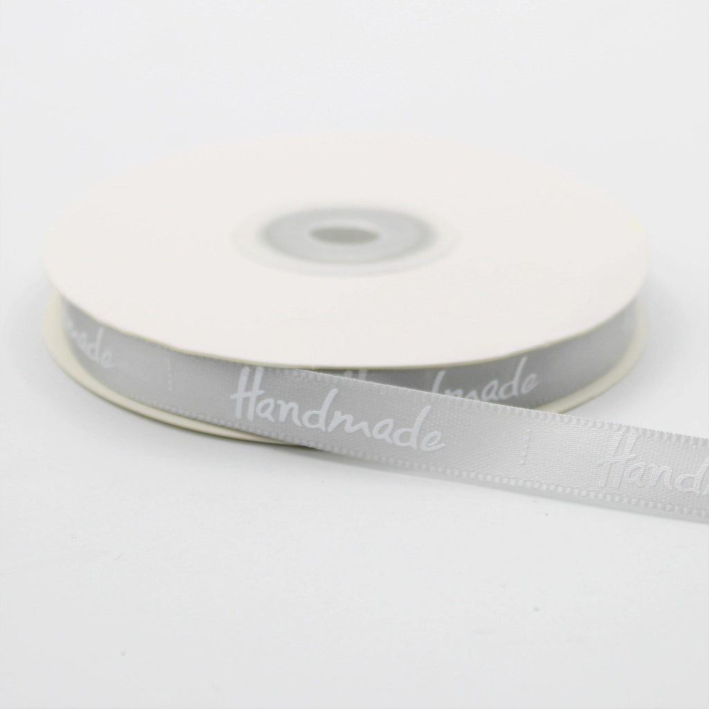 Rotolo di Nastro Raso da 22 metri Etichette 10mm, Stampate "Handmade" - ACCESSOIRES LEDUC