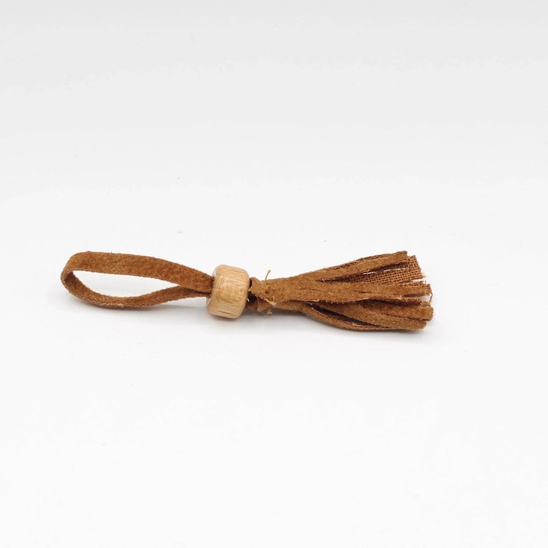Tassel Faux Suede with Wooden Bead 7.5cm - ACCESSOIRES LEDUC BV