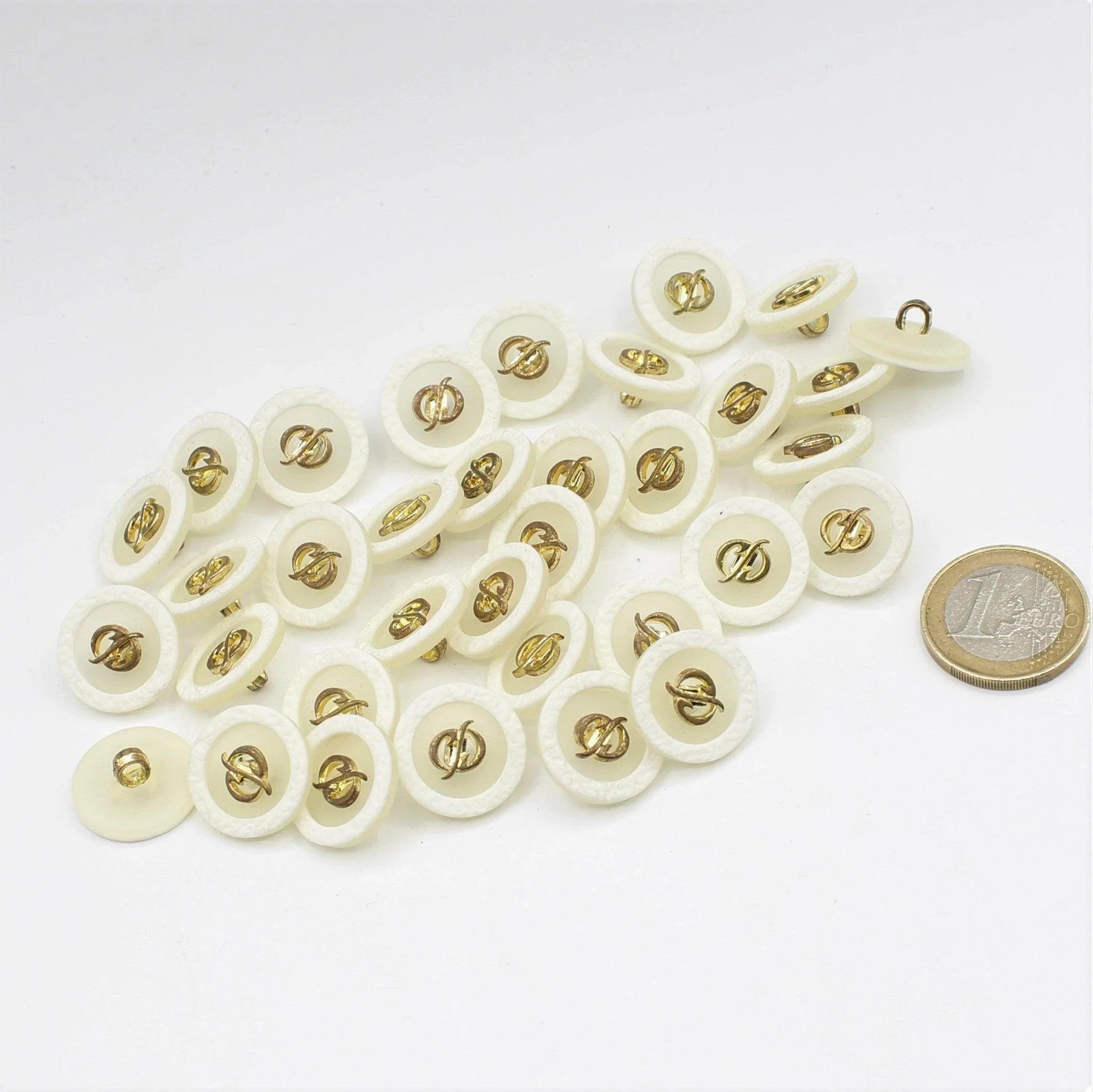 White Button with Gold Pattern 18mm - ACCESSOIRES LEDUC BV