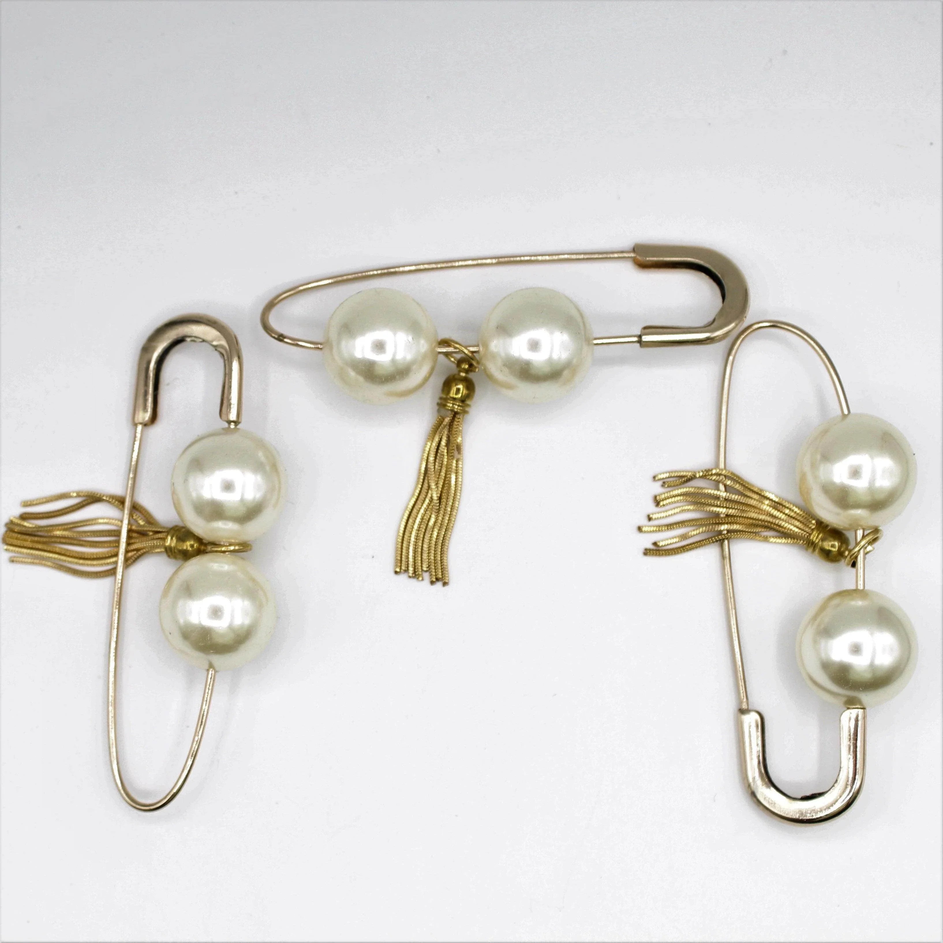 9cm-Large golden pin with two pearls and golden metalic tassel - ACCESSOIRES LEDUC BV