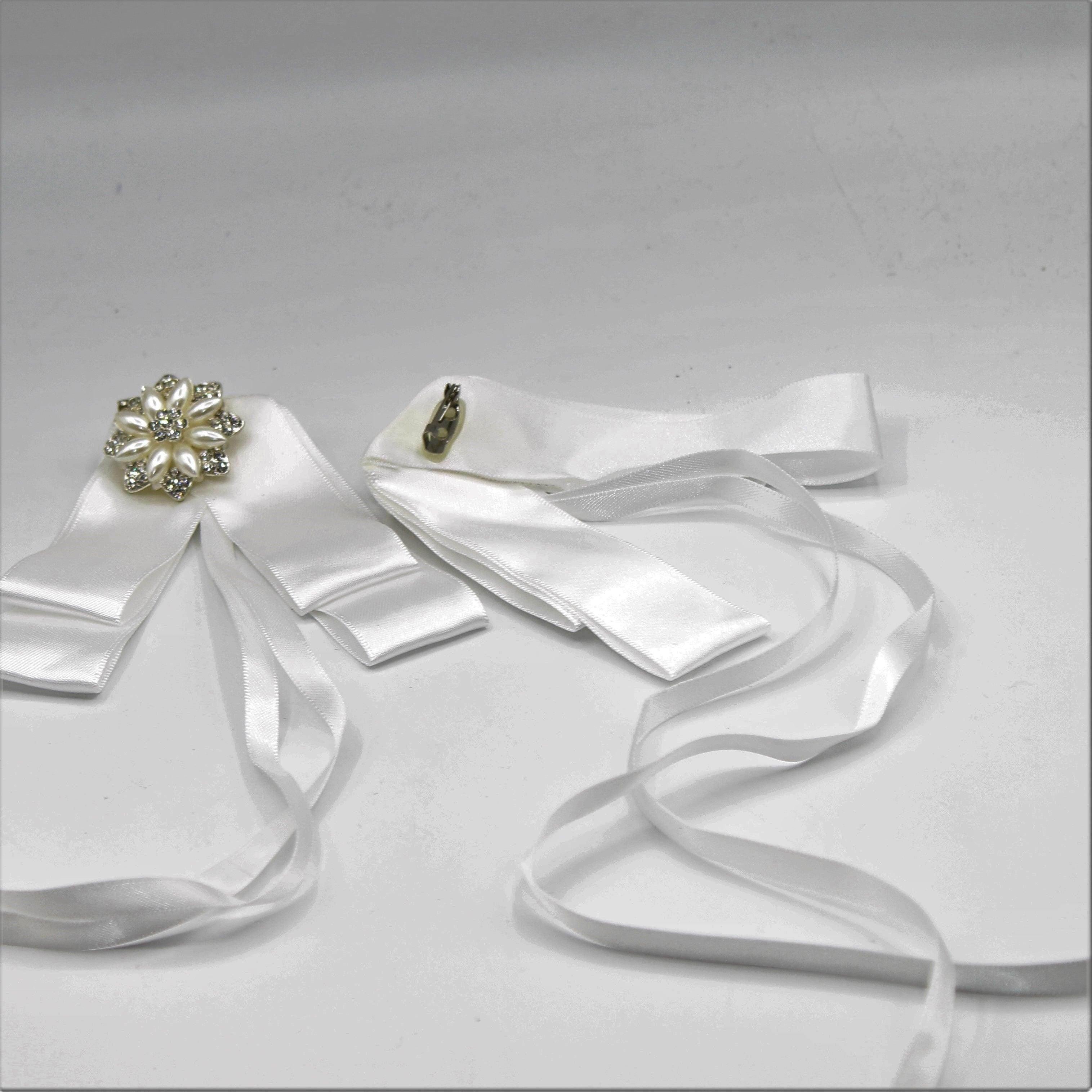 Decorative white ribbon bow with strass in bloom silver with pin- 11 cm - ACCESSOIRES LEDUC BV