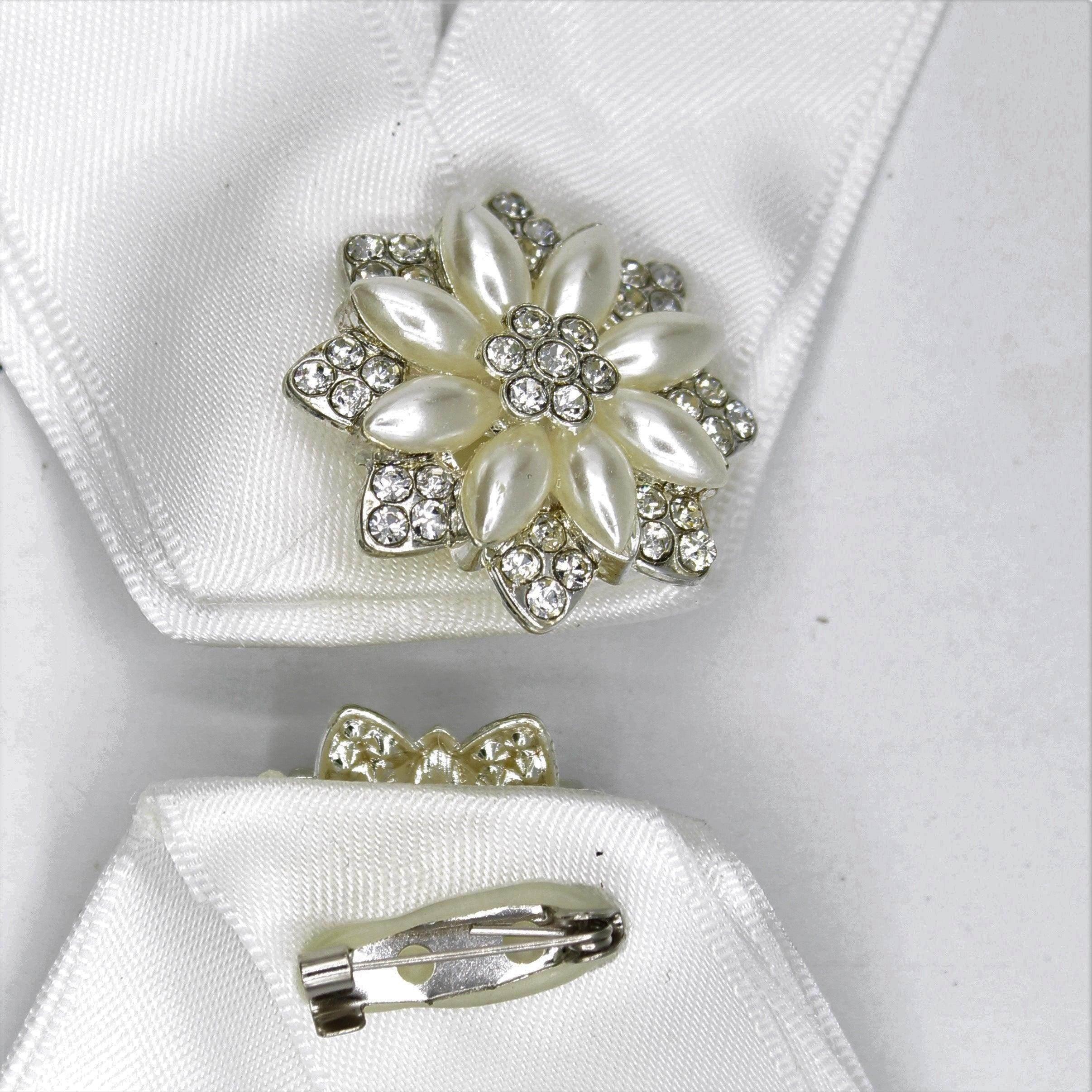 Decorative white ribbon bow with strass in bloom silver with pin- 11 cm - ACCESSOIRES LEDUC BV