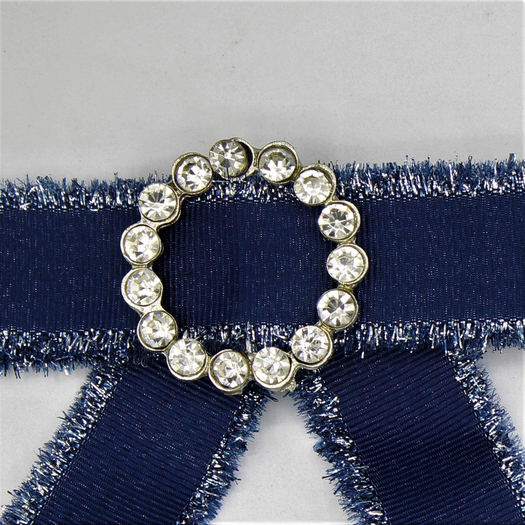 Ruban bleu foncé et décoratif avec cercle de strass avec épingle et bords brillants-14 cm - ACCESSOIRES LEDUC