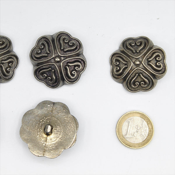 gold or silver button with heart patterns - ACCESSOIRES LEDUC BV