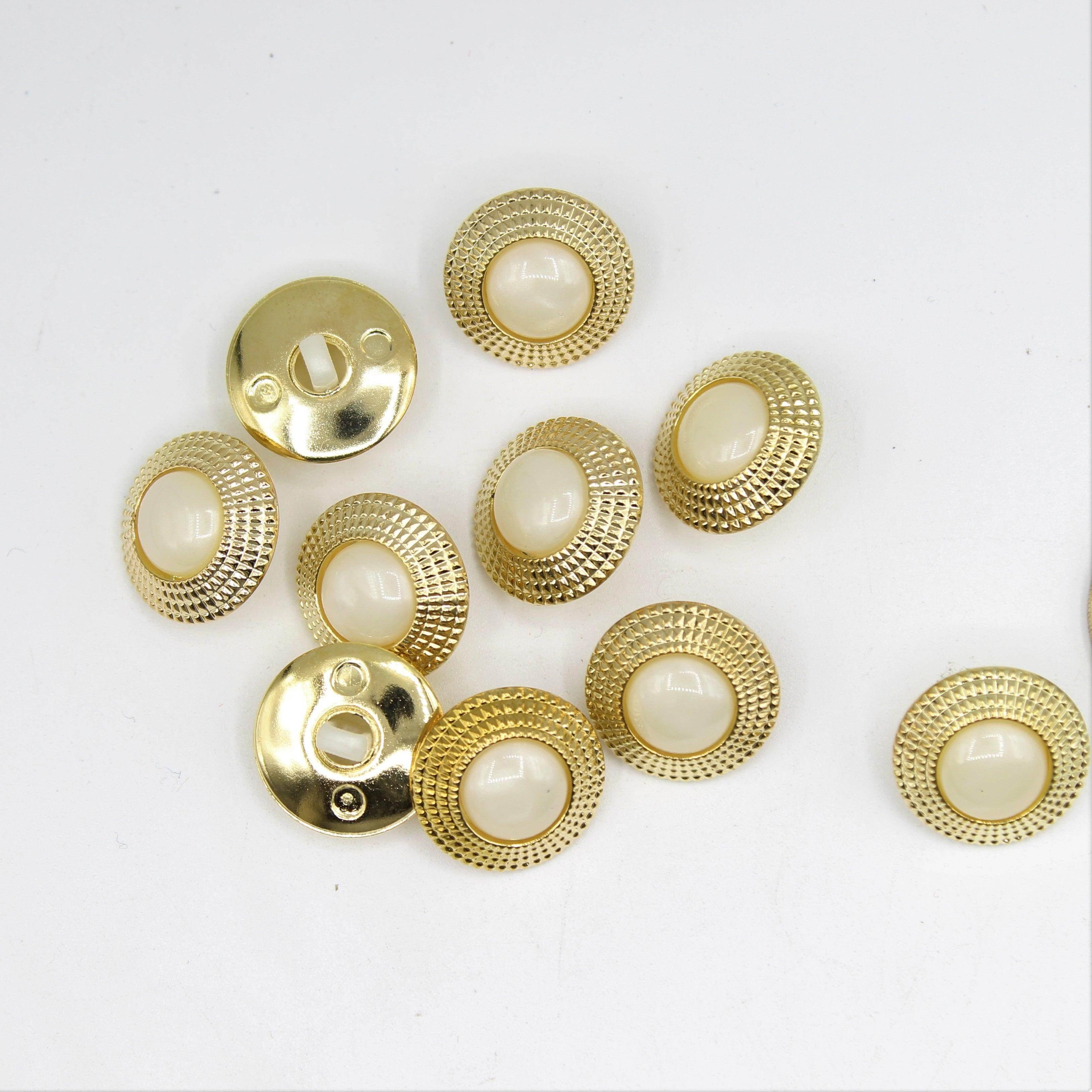 Gold Shank Button with White Pearl 18mm - ACCESSOIRES LEDUC BV