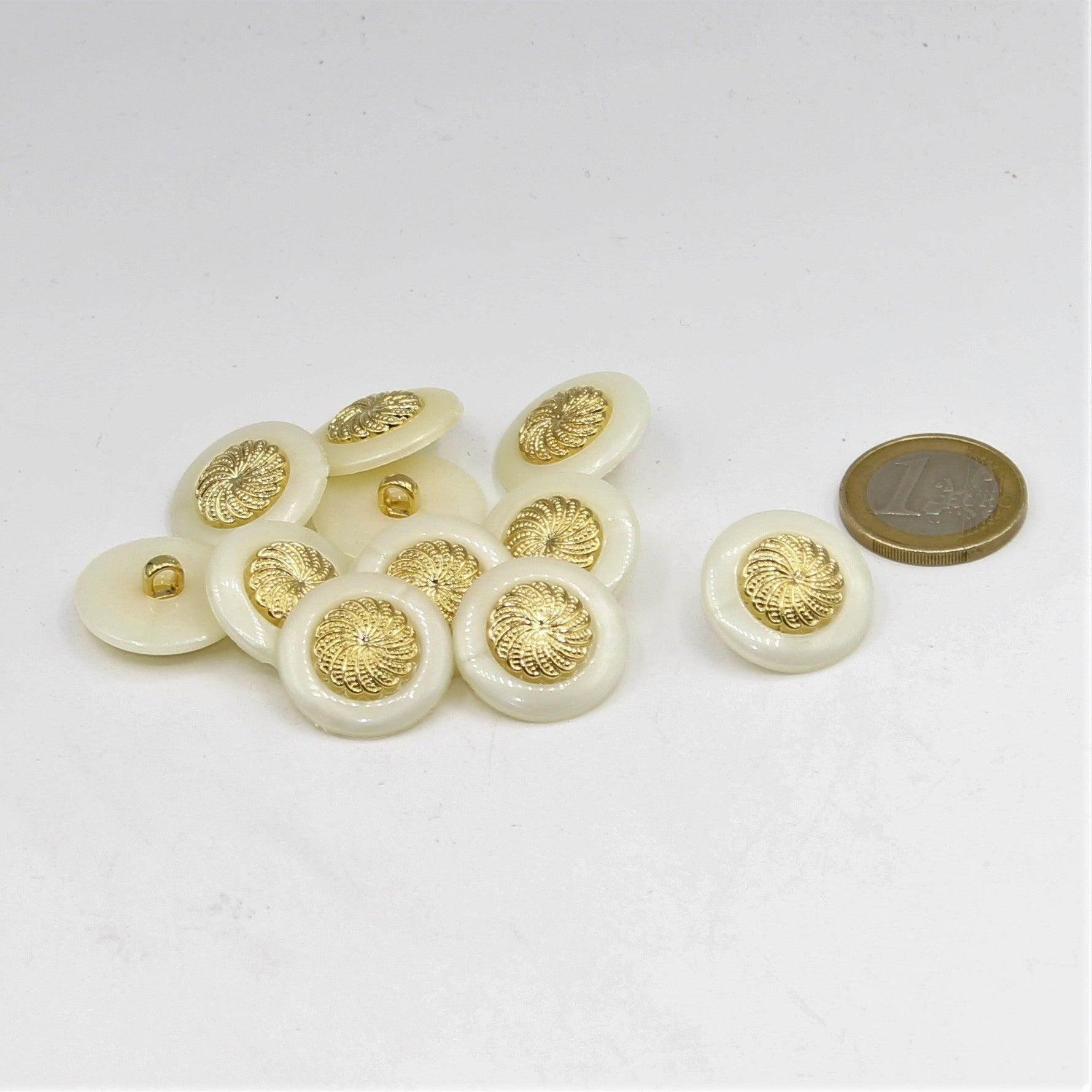 White Shank Button with Gold Spiral 15, 21mm - ACCESSOIRES LEDUC BV