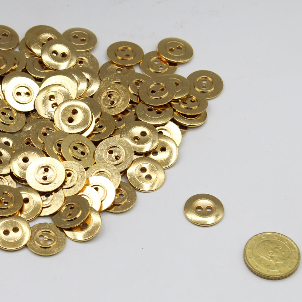 Gold-ZAMAk-Knopf, zwei Löcher, 18 mm