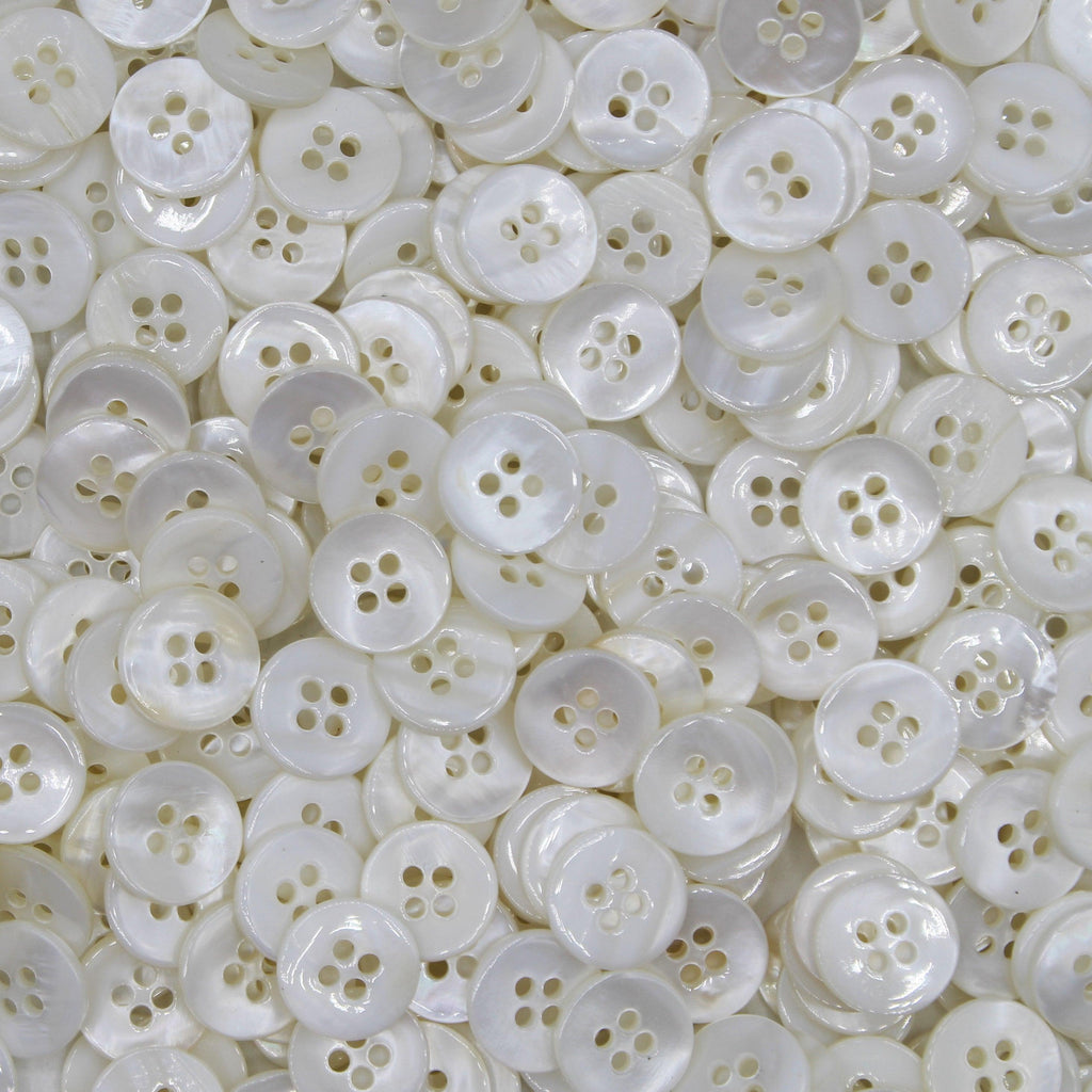 shell button - Size: 11mm - Color: white