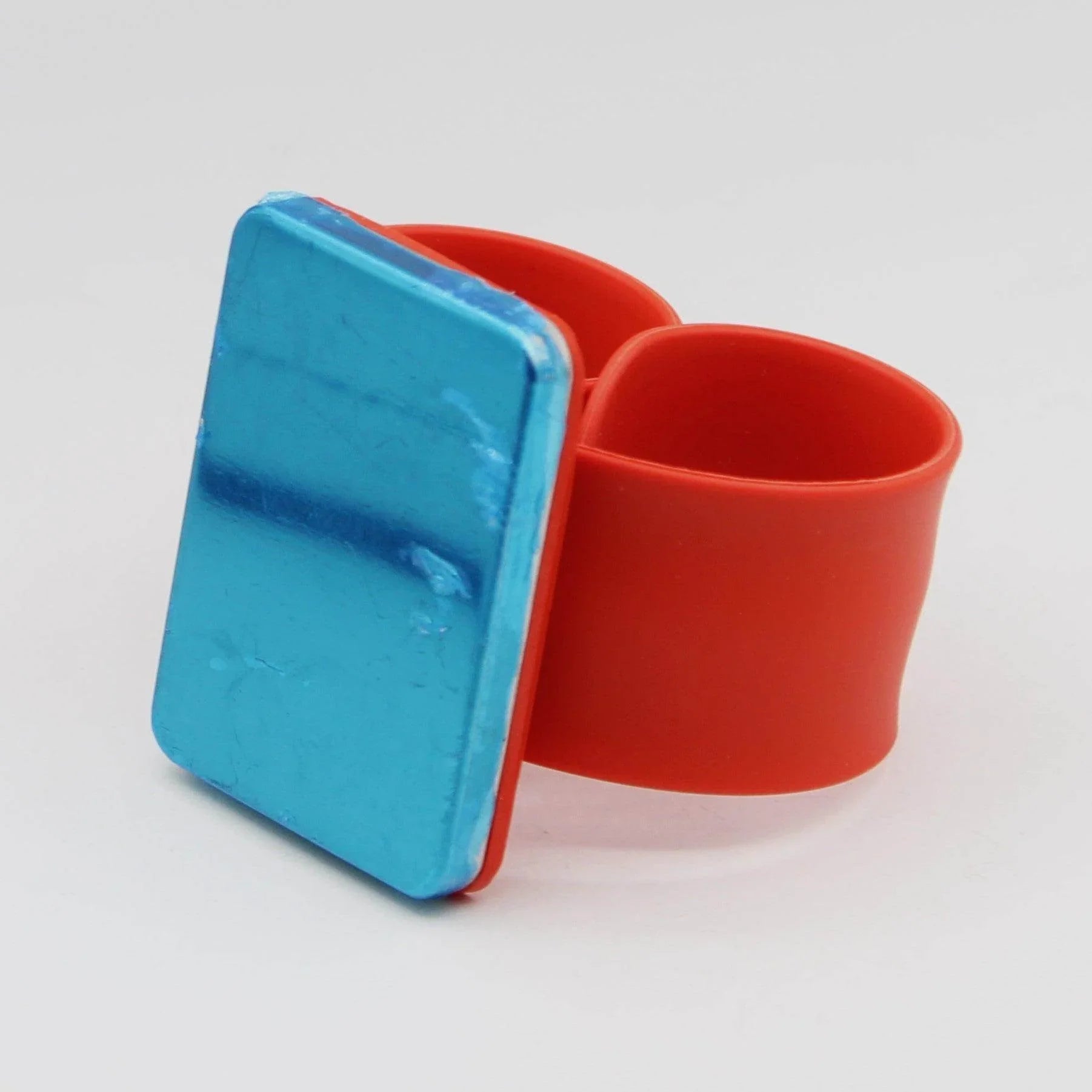 Multicolor Magnetic Bracelet, Sewing Pin Holder, Watchband Magnet, Pin Keeper, Wrist Pin Cushion, Sewing and Knitting Accessory - ACCESSOIRES LEDUC BV