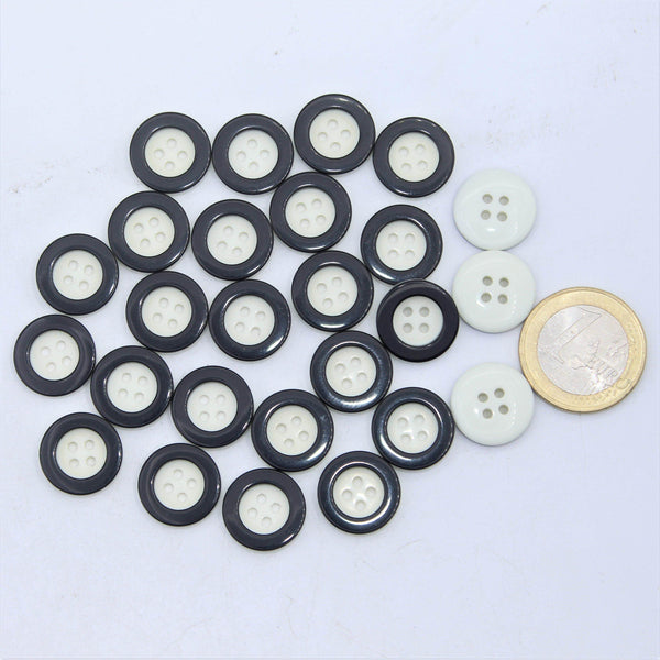 Black&White Compound Button 4 holes #KC44002 - ACCESSOIRES LEDUC BV