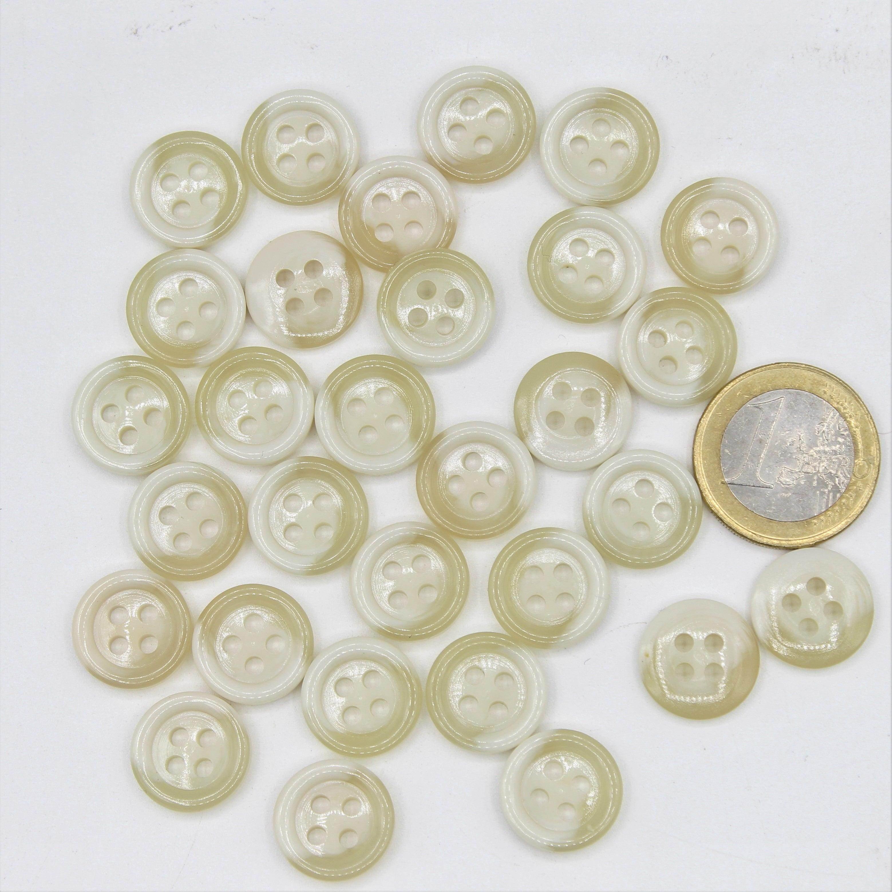 Galalith Marble Button Offwhite #KG44000 - ACCESSOIRES LEDUC BV