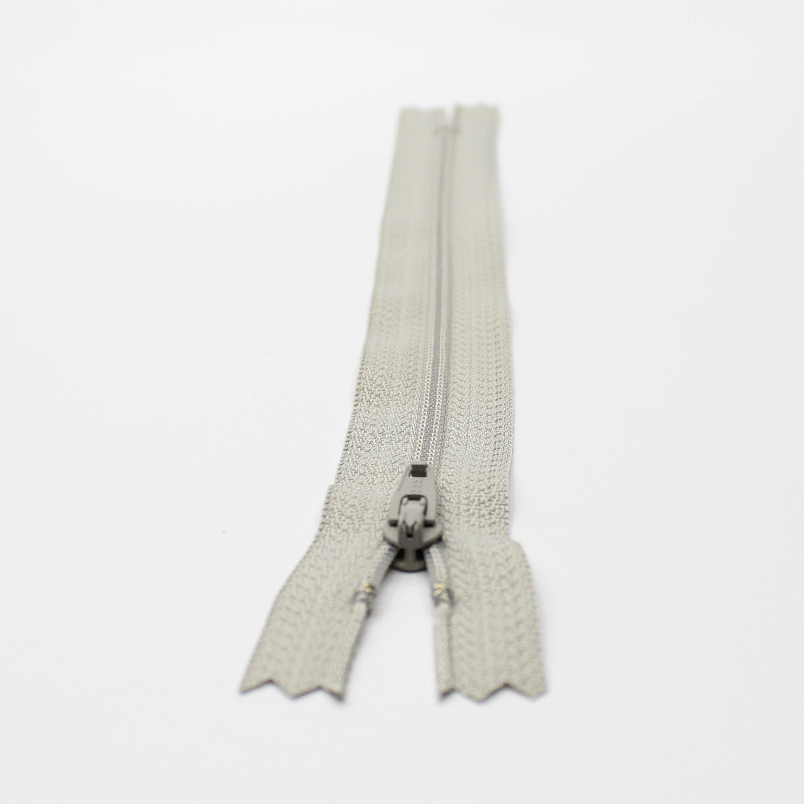 YKK - 18cm Nylon Zipper Size 3 - ACCESSOIRES LEDUC