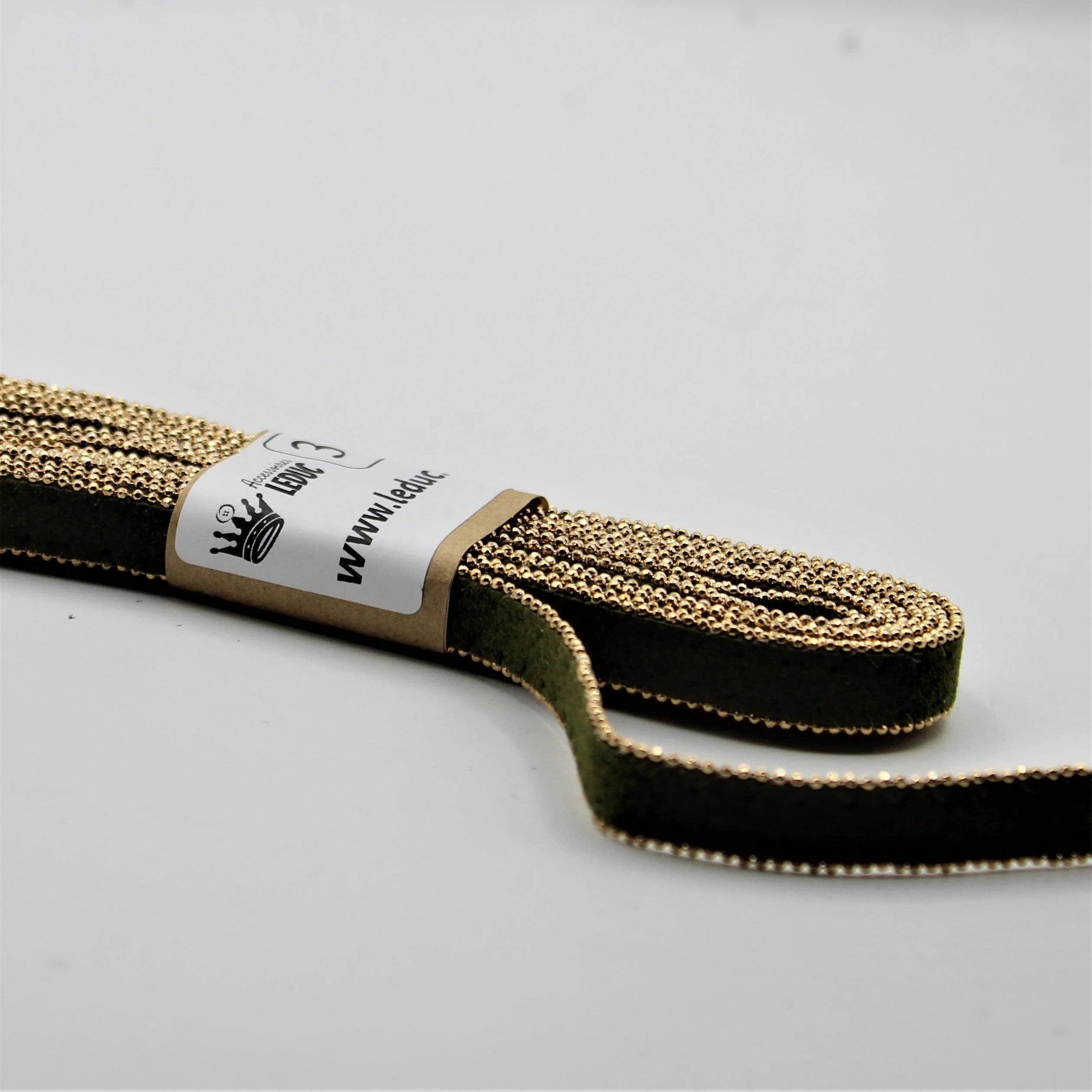 3 meters 10mm Suede Tape with double Beaded Chain sew on #PAS3000 - ACCESSOIRES LEDUC BV