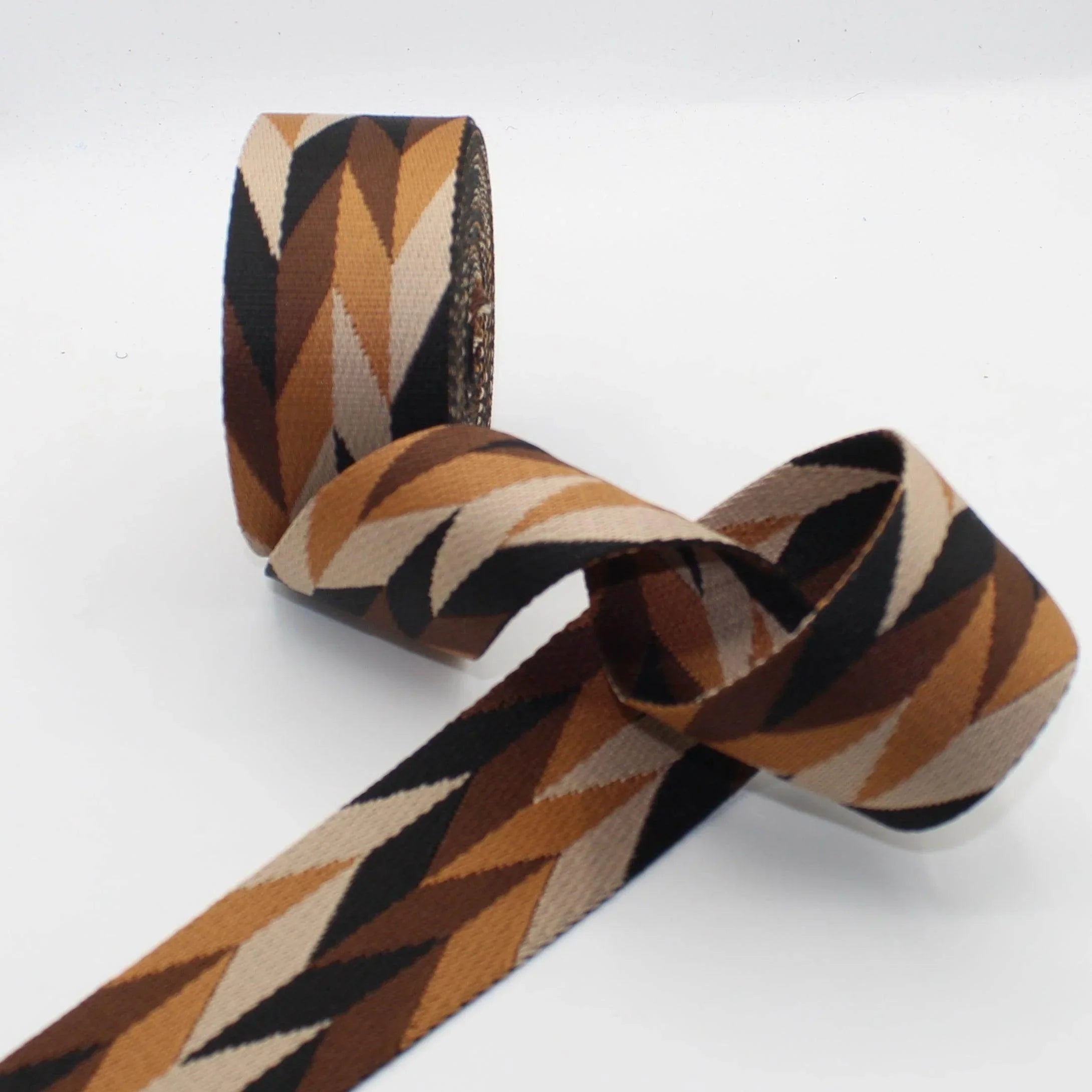 5 Meters 50mm Striped Arrow Mosaic Webbing #RUB1995 - ACCESSOIRES LEDUC BV